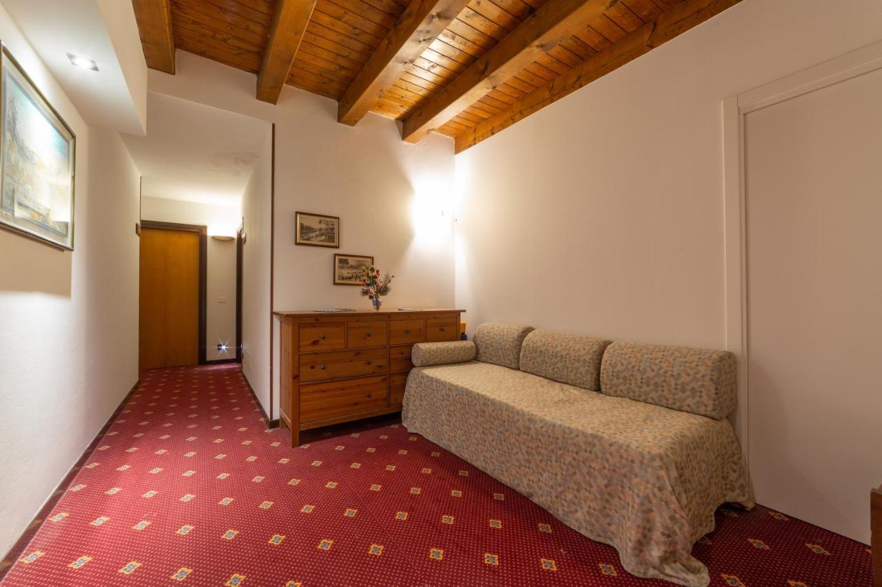 Albergo Ristorante Leon d'Oro Este Esterno foto